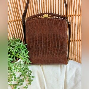 Vintage 1940’s/1950’s Brown Natural Lizard Alligator Leather Clamshell Purse Bag